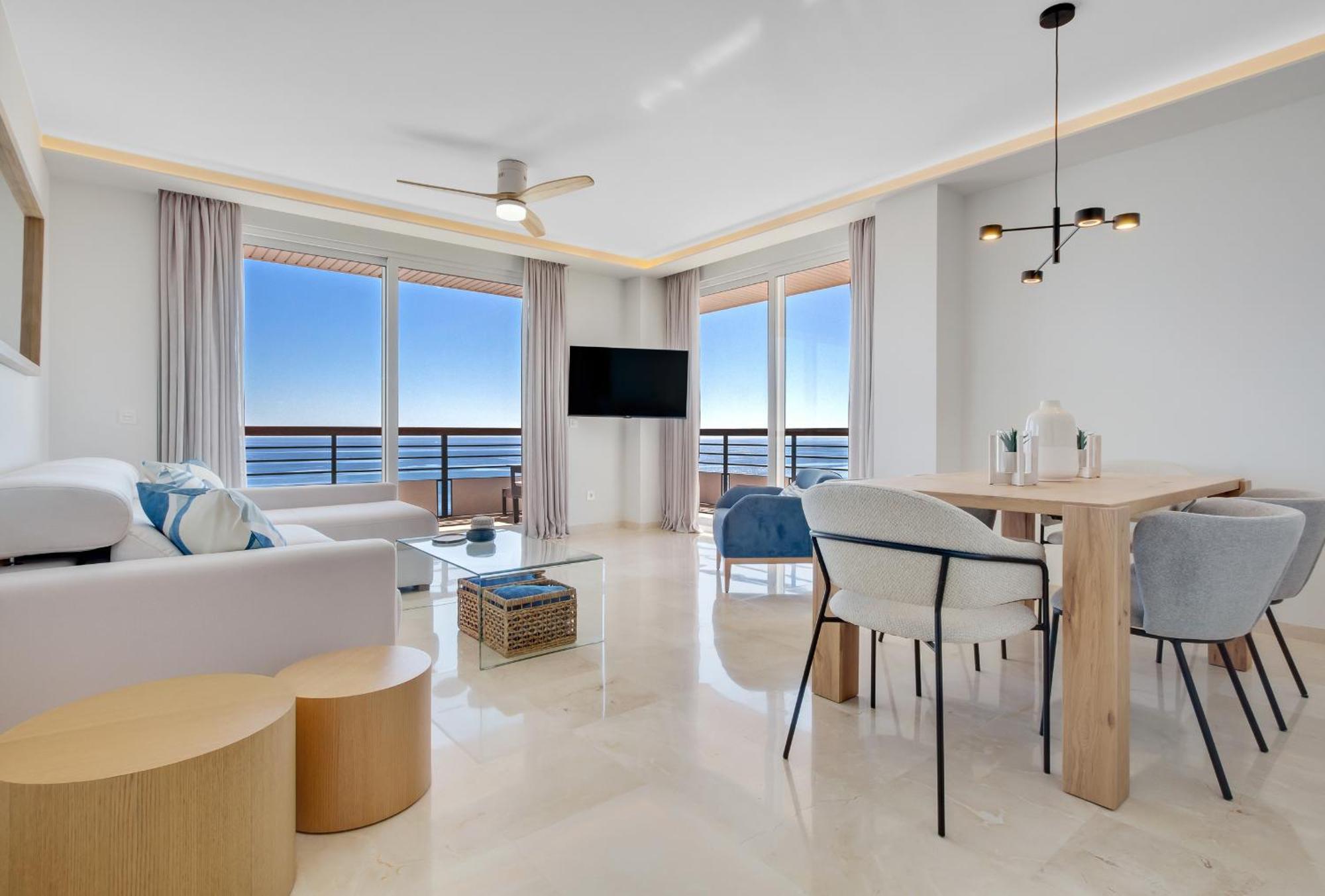 Santa Clara Modern & Exclusive Seafront Apartment Torremolinos Exterior foto