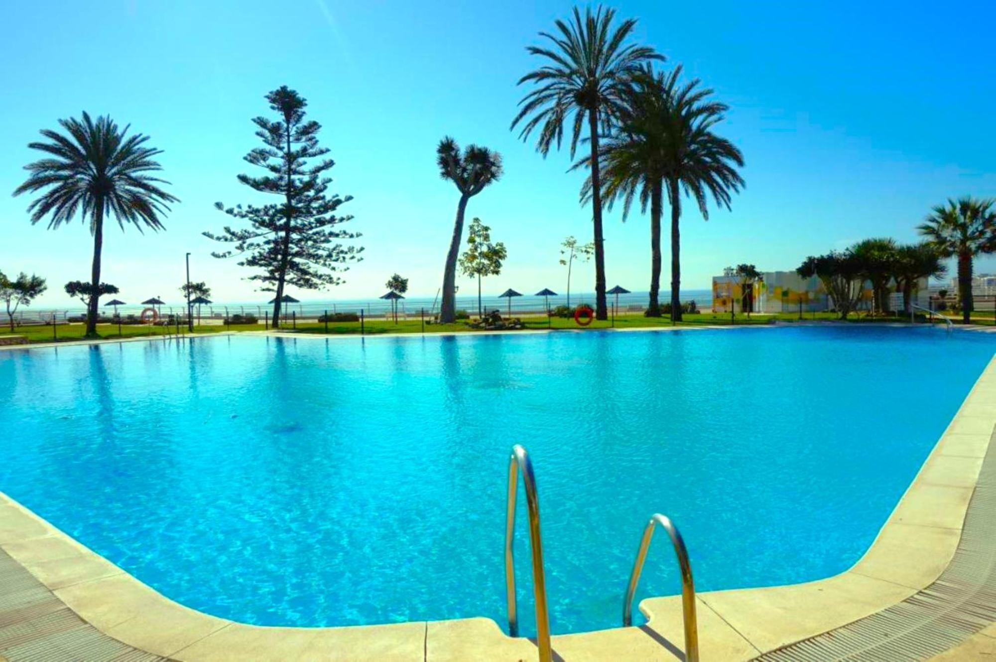 Santa Clara Modern & Exclusive Seafront Apartment Torremolinos Exterior foto