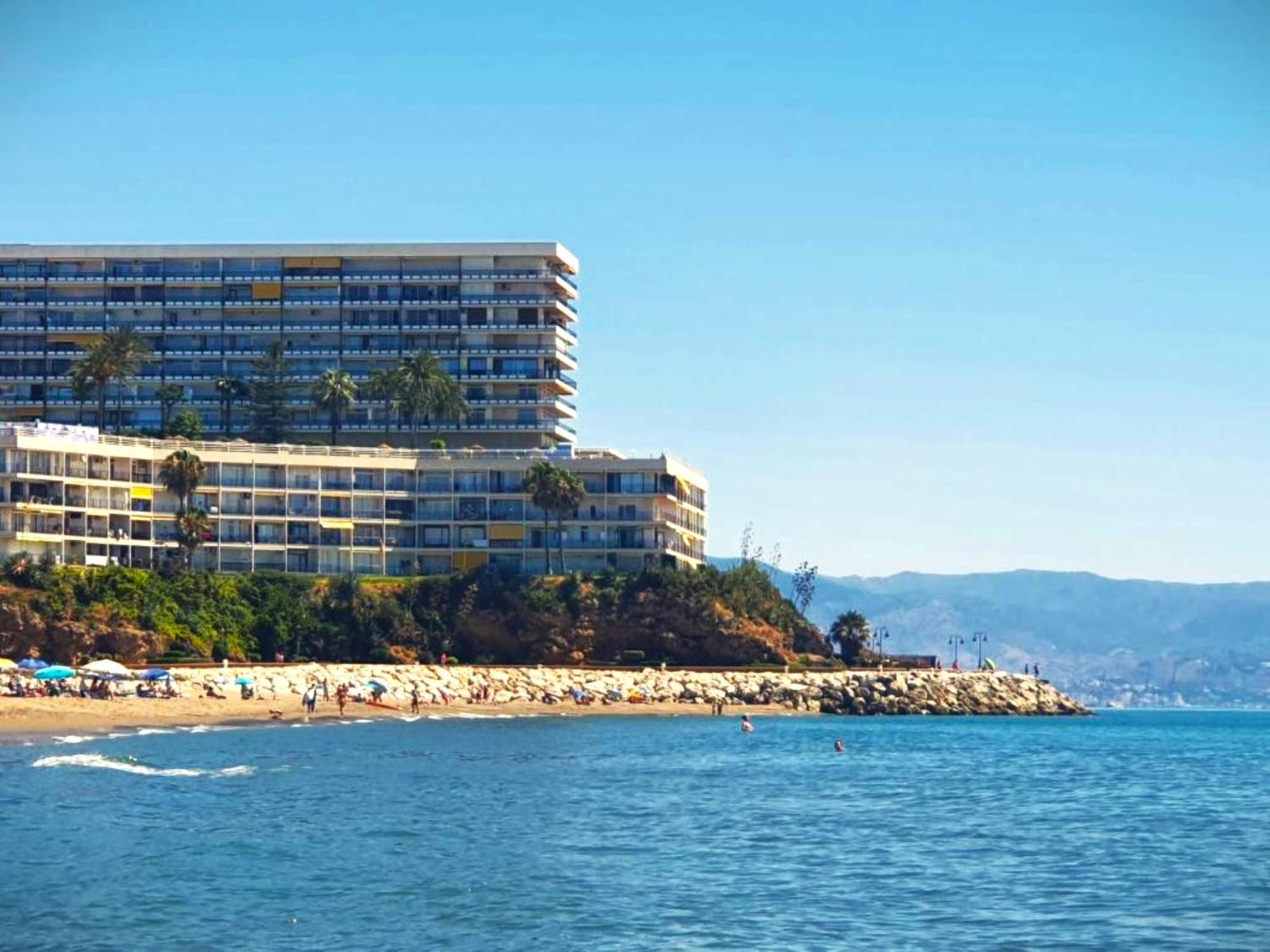Santa Clara Modern & Exclusive Seafront Apartment Torremolinos Exterior foto