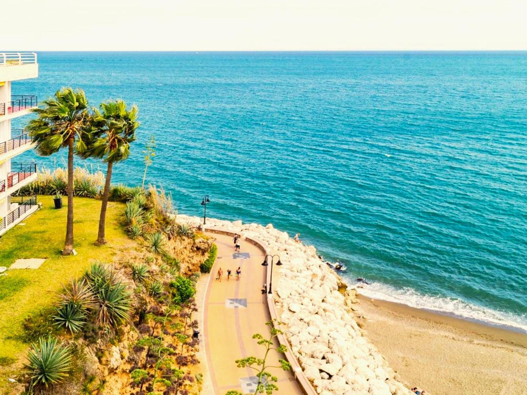 Santa Clara Modern & Exclusive Seafront Apartment Torremolinos Exterior foto